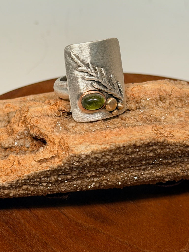 PERIDOT NATURE RING AS358