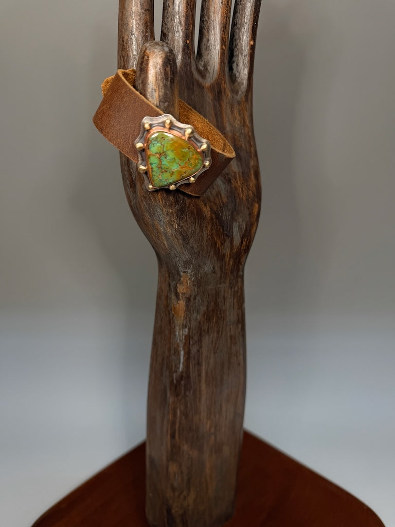 STILLNESS LEATHER CUFF AS366