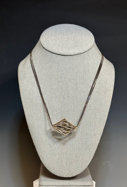 "Trellis" Kinetic Sterling Silver Pendant Necklace AV104