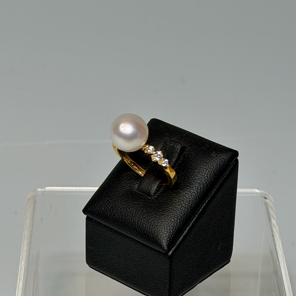 18K YELLOW GOLD SOUTH SEA PEARL AND DIAMOND RING AV2601