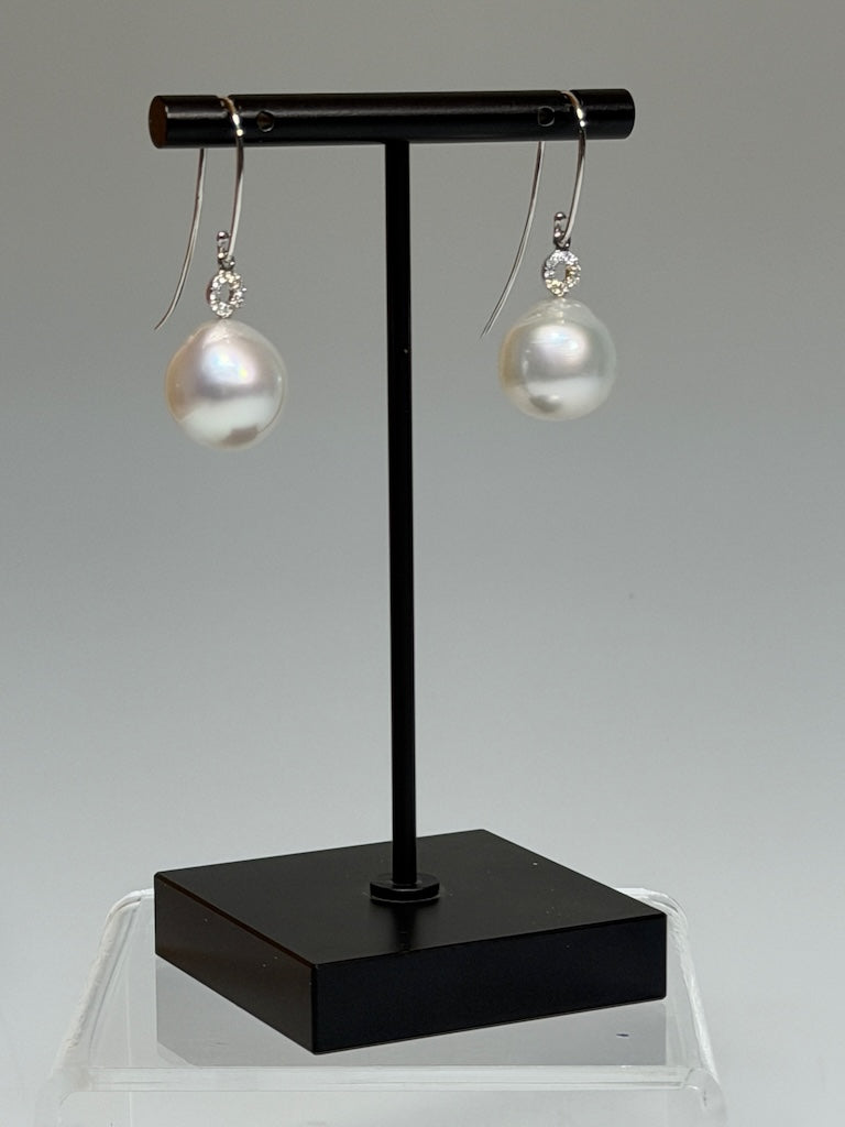 18K WHITE GOLD SOUTH SEA PEARL & DIAMOND EARRINGS AV2616