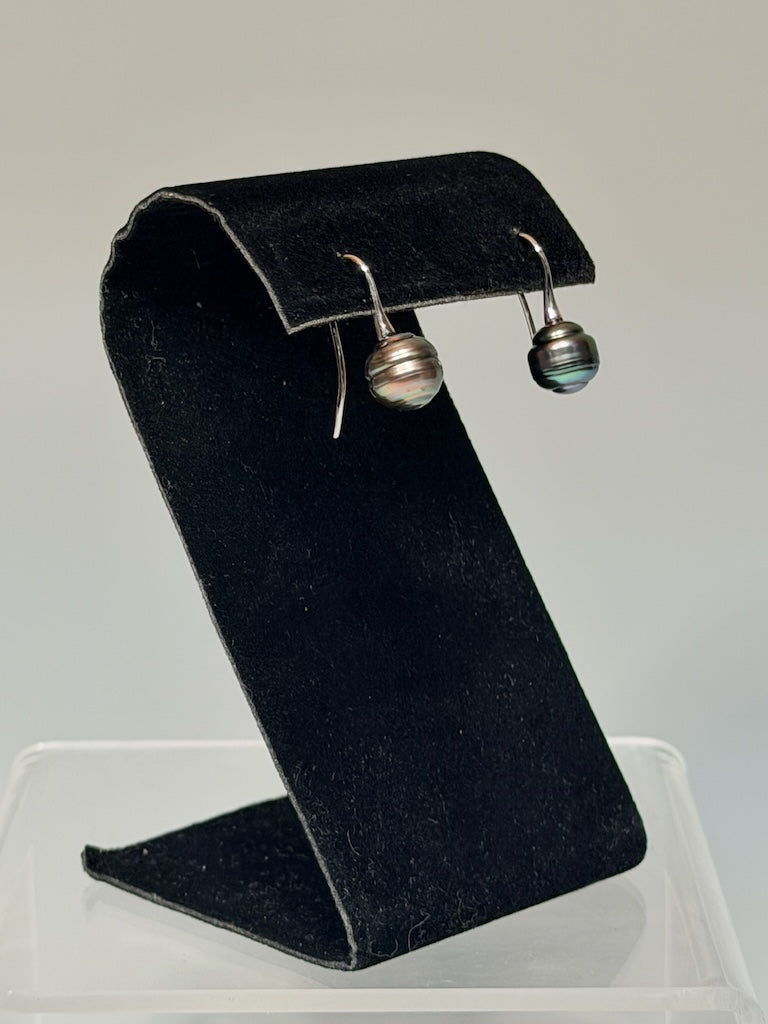 .925 STERLING SILVER LITTLE TRUMPET TAHITIAN PEARL EARRINGS AV2659