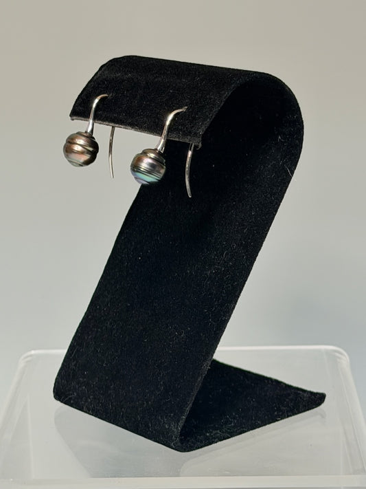 .925 STERLING SILVER LITTLE TRUMPET TAHITIAN PEARL EARRINGS AV2658