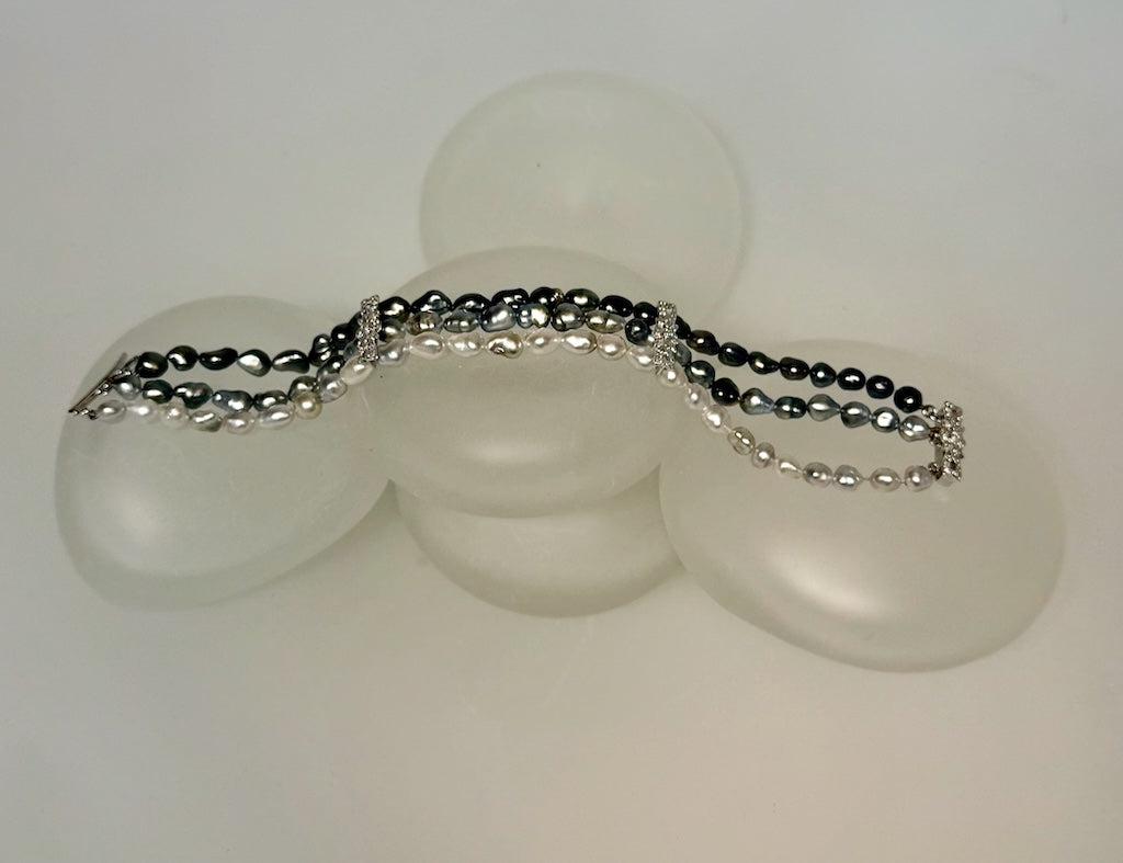 18K WHITE GOLD 3 ROW KESHI TAHITIAN PEARL AND DIAMOND BRACELET AV2679