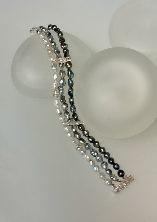 18K WHITE GOLD 3 ROW KESHI TAHITIAN PEARL AND DIAMOND BRACELET AV2679