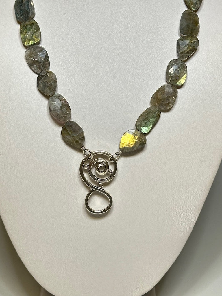 .925 LABRADORITE BEAD CHAIN NECKLACE WITH SWIRL DROP BR266