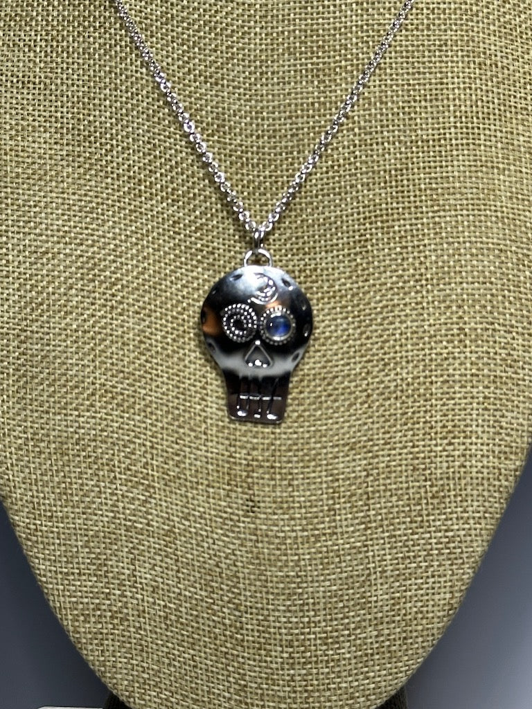 .925 SUGAR SKULL STAR W/LABRADORITE PENDANT NECKLACE BR375