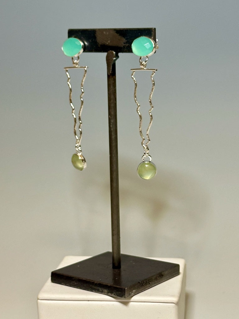 .925 RIVERVIEW EARRINGS WITH AQUA CHALCEDONY AND PREHNITE BR397