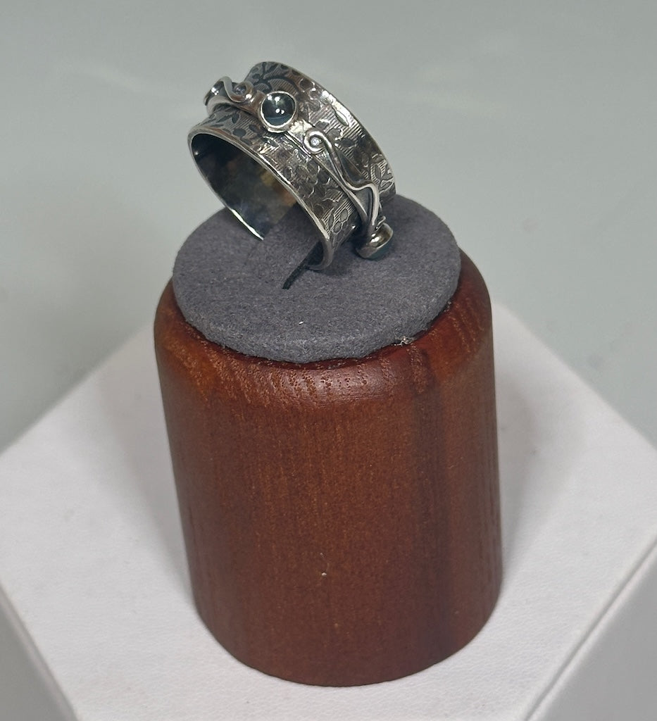 .925 TEXTURED TWIDDLE RING WITH AQUAMARINE, CLEAR MOONSTONE AND BLUE TOPAZ BR488