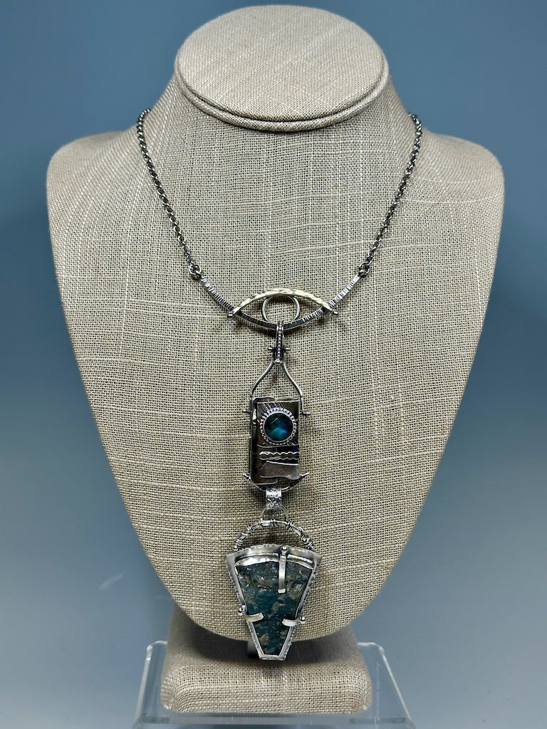 .925 SPIRIT BOX NECKLACE WITH LABRADORITE BR499