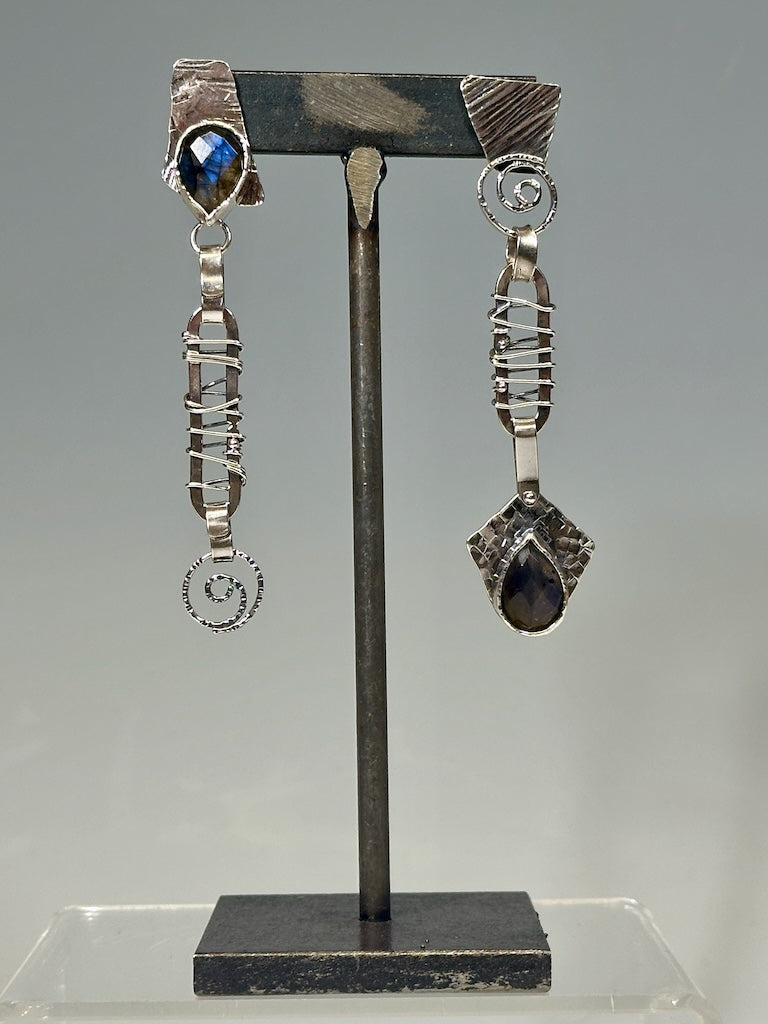 .925 VALERIAN DREAMS LABRADORITE EARRINGS BR499