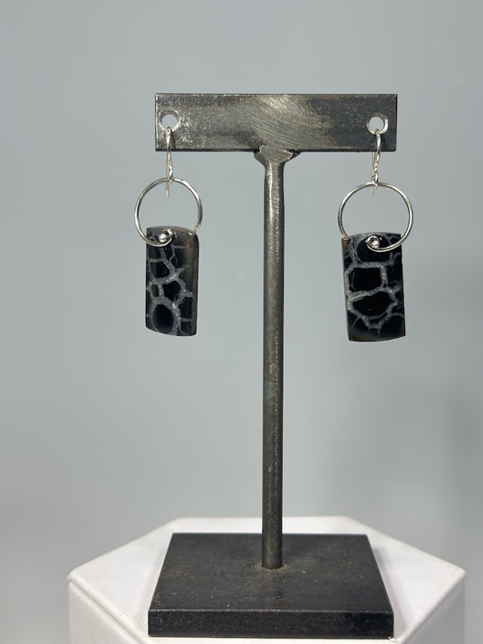 .925 PIN CURL EARRINGS WITH BLACK SEPTARIAN FOSSILIZED MUD BR520