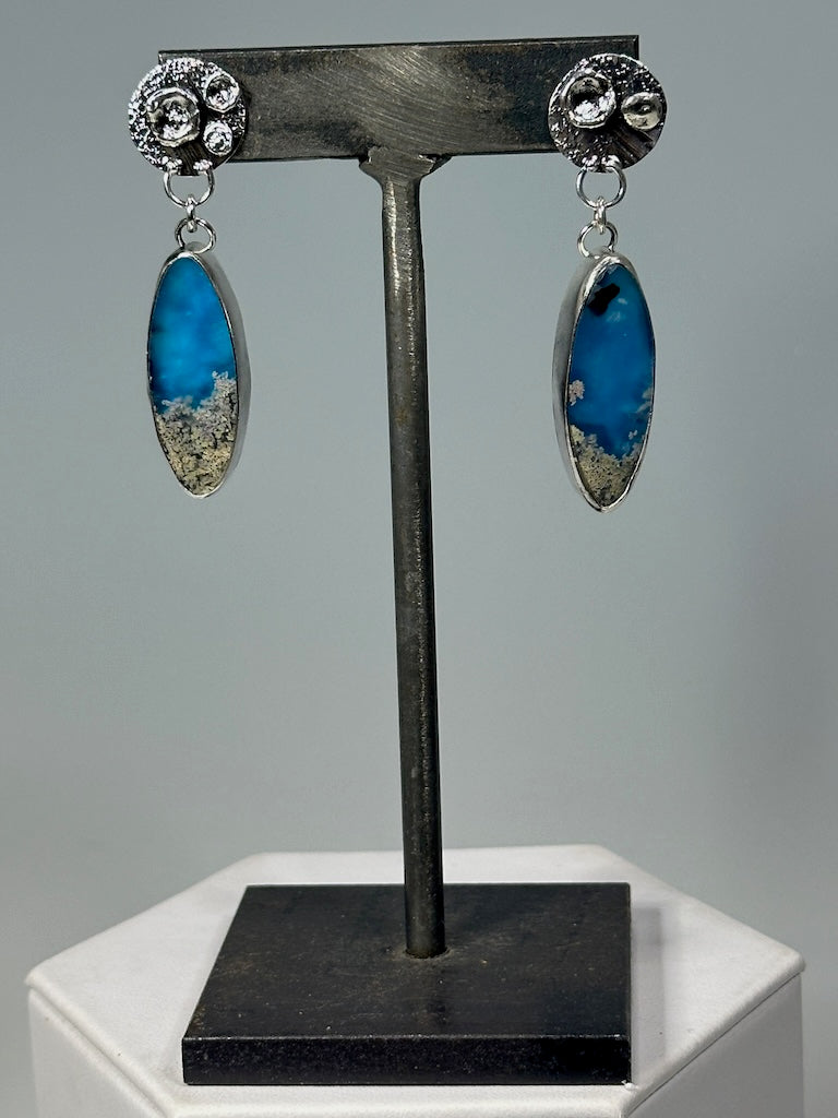 .925 SEASIDE EARRINGS WITH MOSS AGATE DOUBLET ON POST BR529