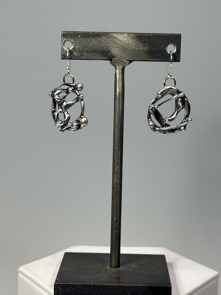 .925 BENCH MELT EARRINGS ON FH BR531