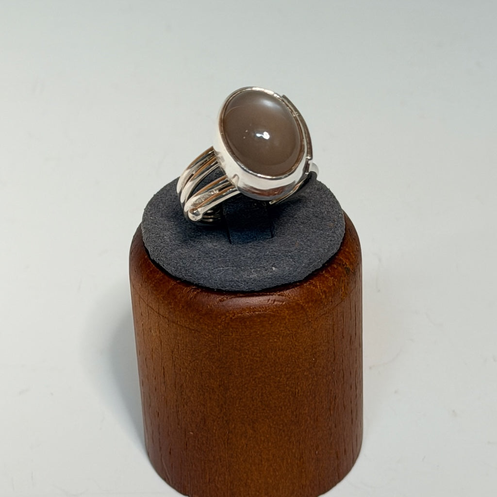 .925 MINK MOONSTONE RING WITH WIRE WRAP BAND BR568