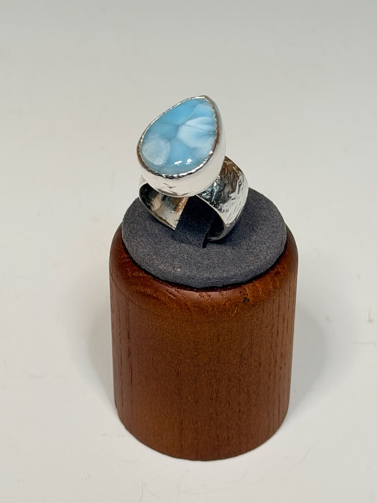 .925 TEARDROP LARIMAR RING ON WIDE BAND BR576