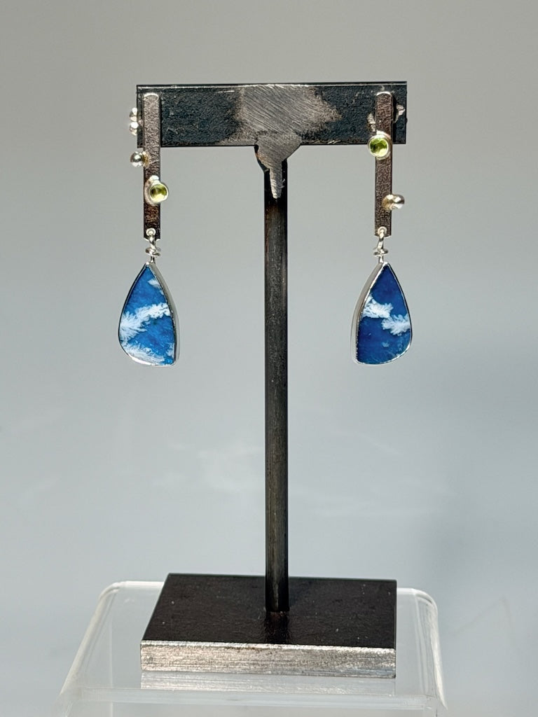 .925 PLUME AGATE DOUBLET DROP EARRINGS WITH PERIDOT, POST ON BAR BR579