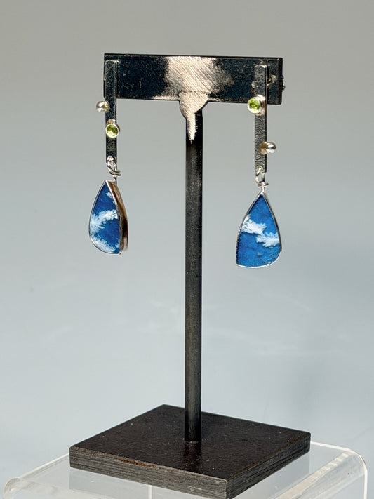 .925 PLUME AGATE DOUBLET DROP EARRINGS WITH PERIDOT, POST ON BAR BR579