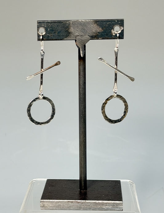 .925 XO EARRINGS ON FRENCH HOOKS BR581