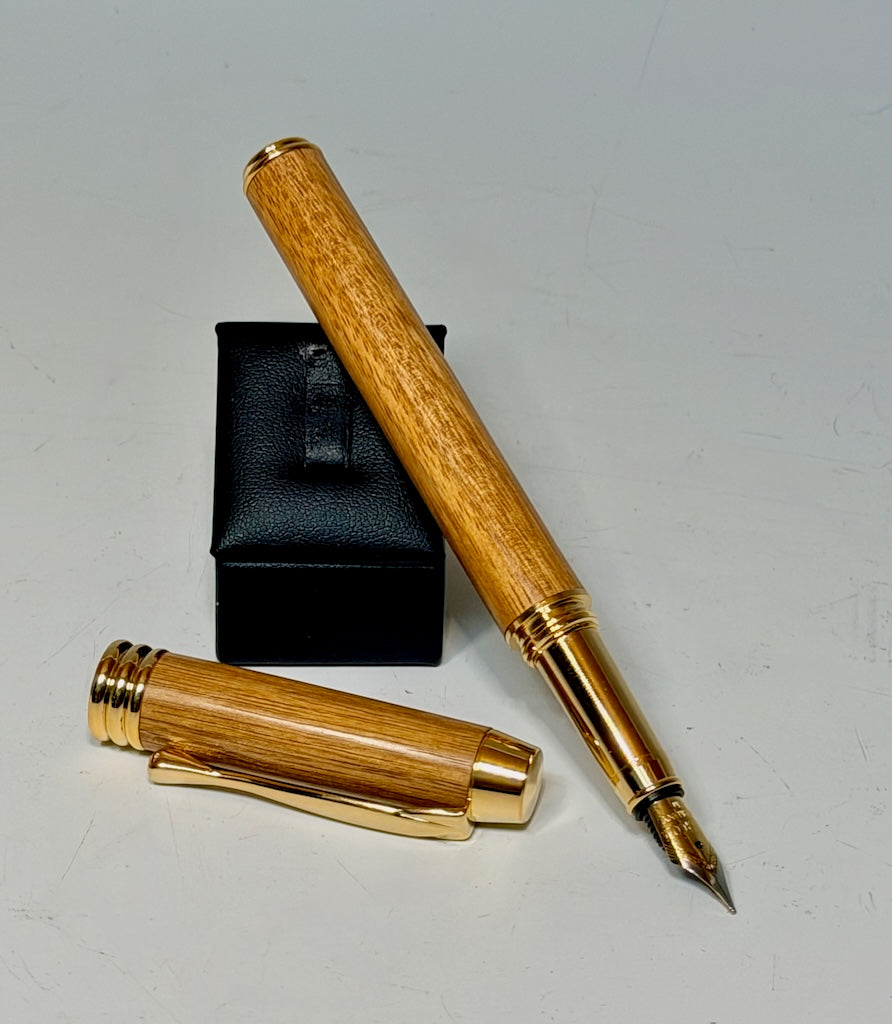 FOUNTAIN PEN WITH CANARY WOOD BW7C