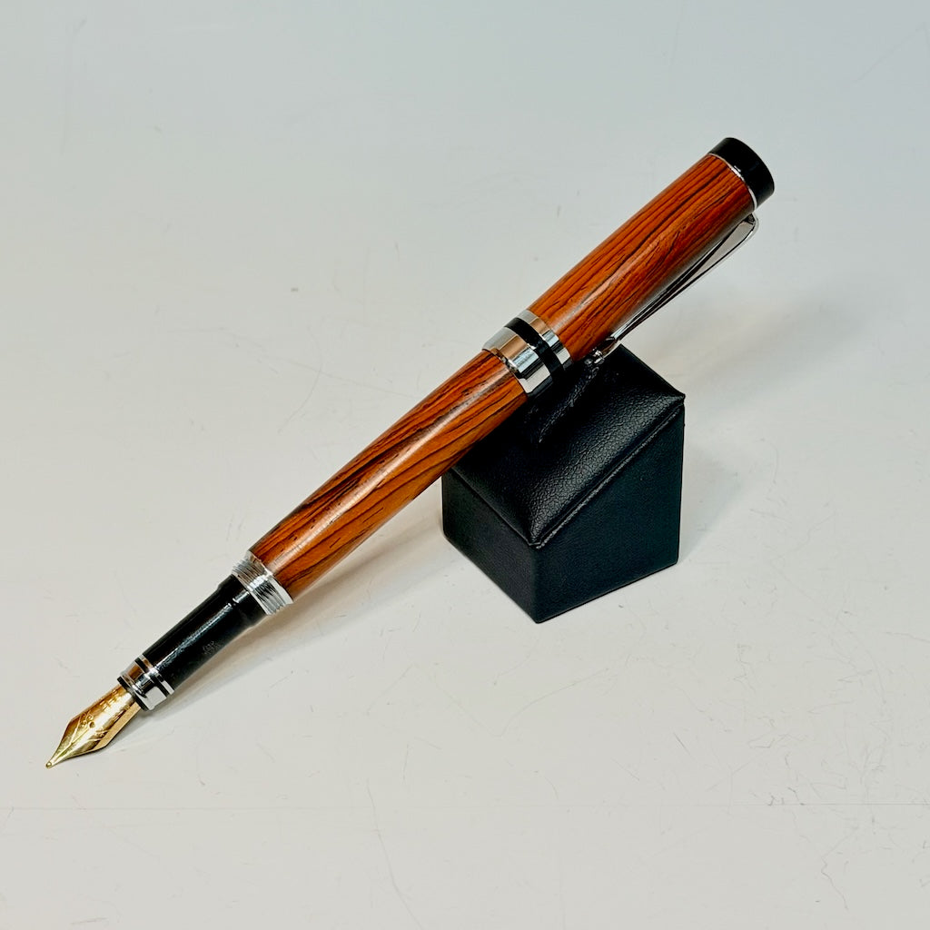 FOUNTAIN PEN WITH COCO BOLO WOOD BW7C