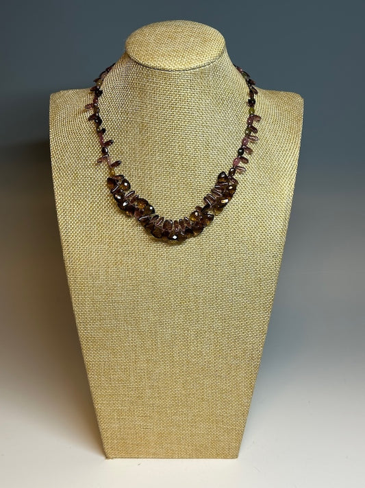 TOPAZ AND TOURMALINE NECKLACE DB15