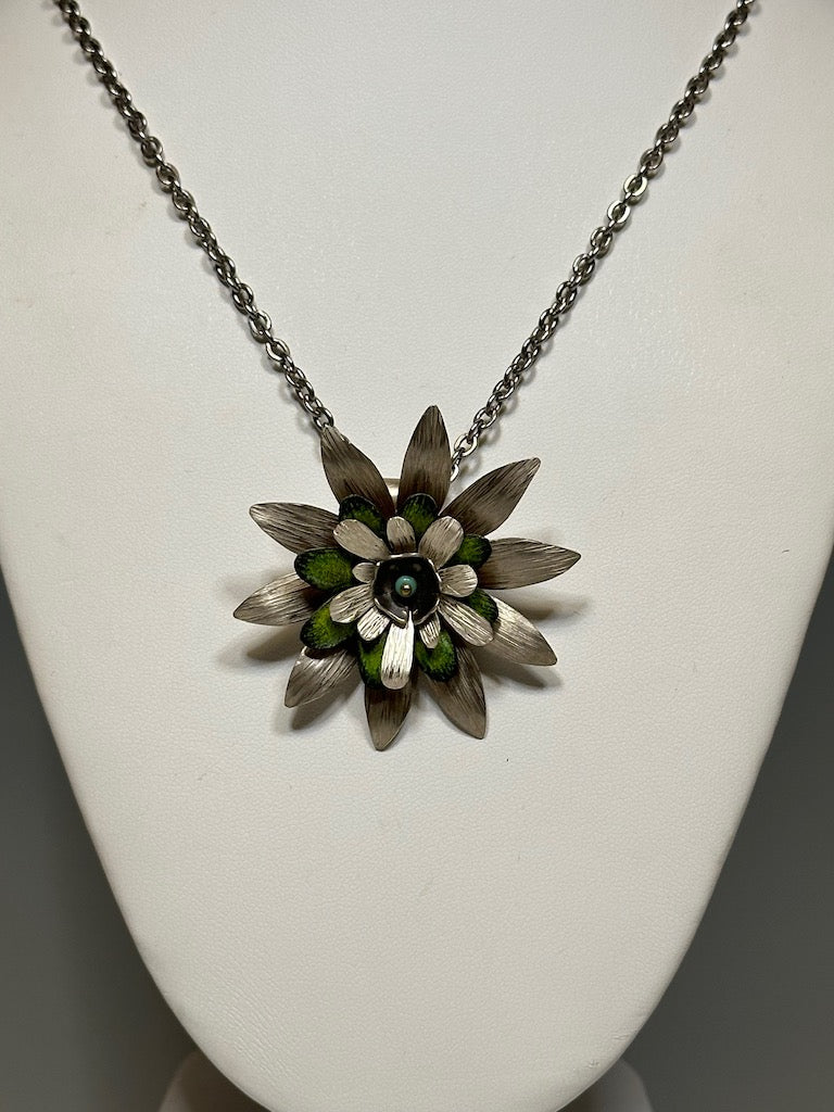 LAYERED GREEN FLOWER  PENDANT ON STERLING SILVER NECKLACE DKA209
