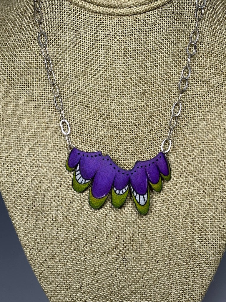 PURPLE AND GREEN PRISMACOLOR PENDANT CHOKER ON STERLING SILVER CHAIN  DKA225