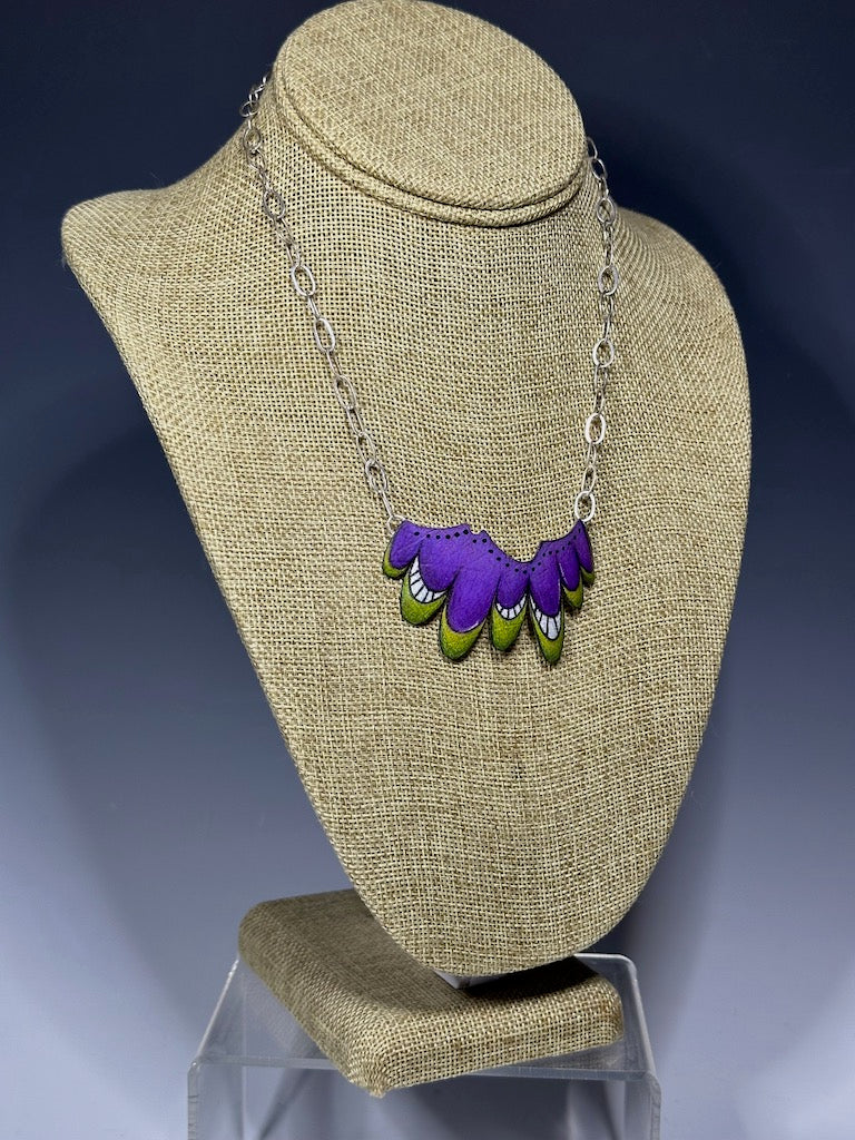 PURPLE AND GREEN PRISMACOLOR PENDANT CHOKER ON STERLING SILVER CHAIN  DKA225