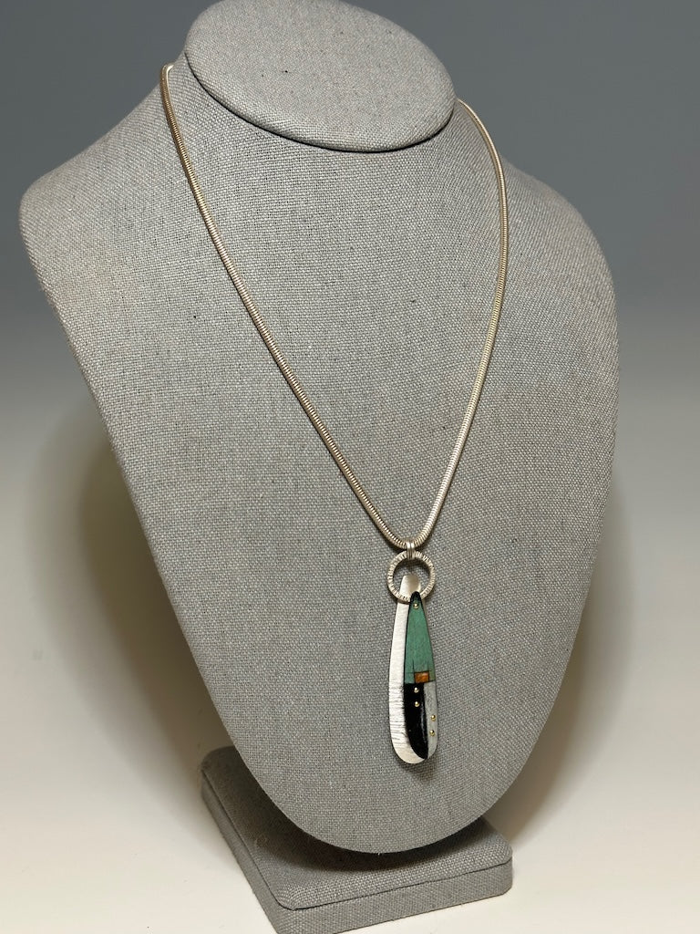 TEARDROP PASTEL COLOR BLOCK PENDANT ON 2.5 MM SNAKE CHAIN DKA241