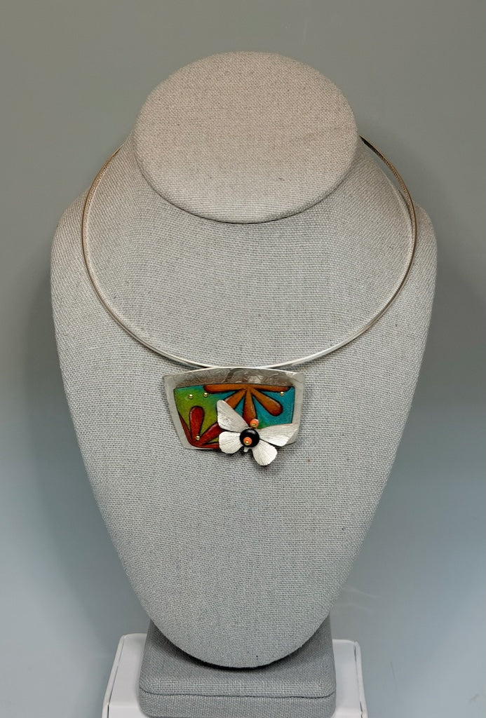 FLOWER PATTERN NECKLACE WITH BUTTERFLY ON SOLID STERLING SILVER CHOKER DK315