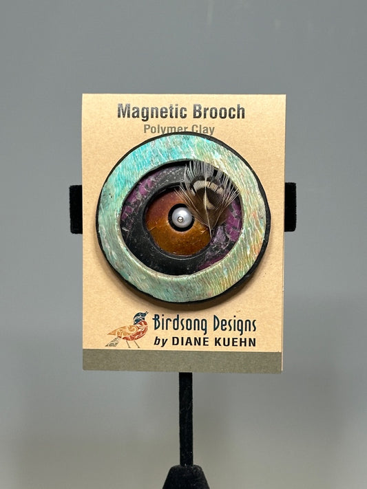 CONCENTRIC LIGHTWEIGHT POLYMER CLAY MAGNETIC BROOCH WITH CULTURED PEARL AND FEATHER ACCENT PCB828