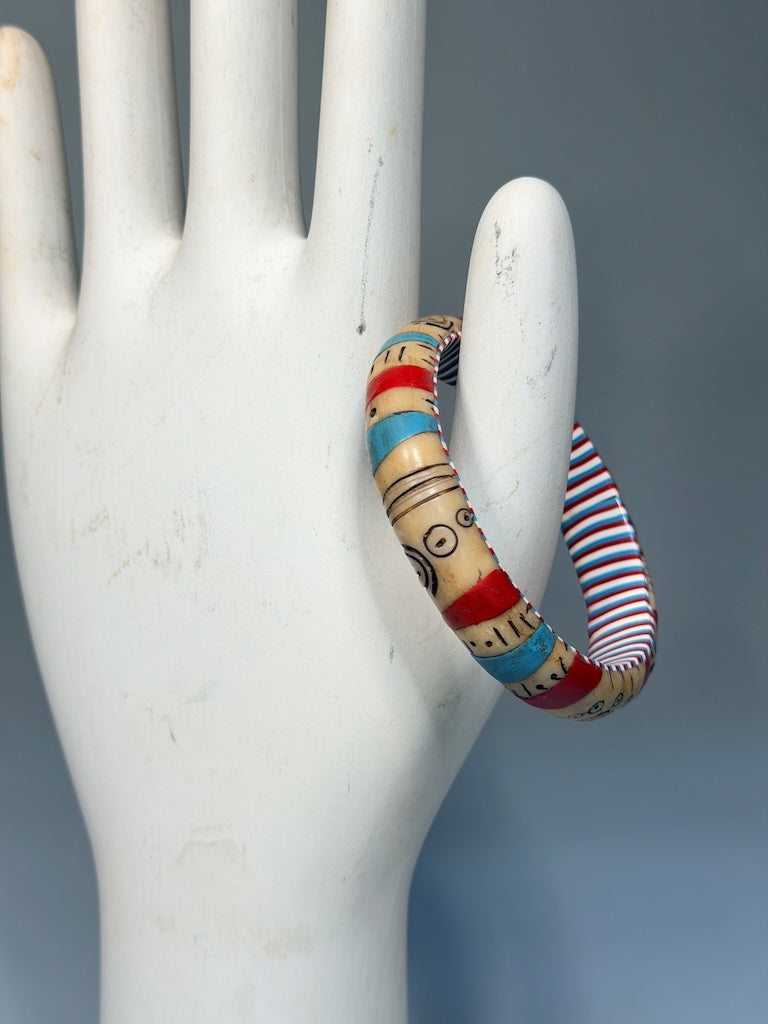 ETCHED POLYMER CLAY BANGLE BRACELET WITH STRIPED INSIDE PCBL868