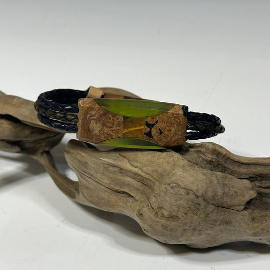 LARGE ELIPSE MIXED MEDIA AND WOOD LEATHER BRACELET WITH MAGNETIC CLOSURE NL275