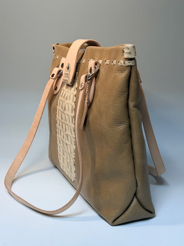 PINEAPPLE LEATHER TOTE BAG II205