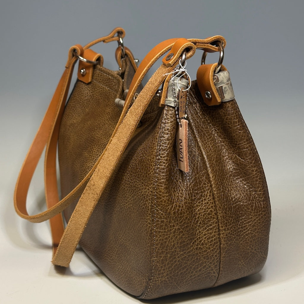 DISTRESSED TOBACCO LEATHER MEDIUM HOBO HANDBAG II253