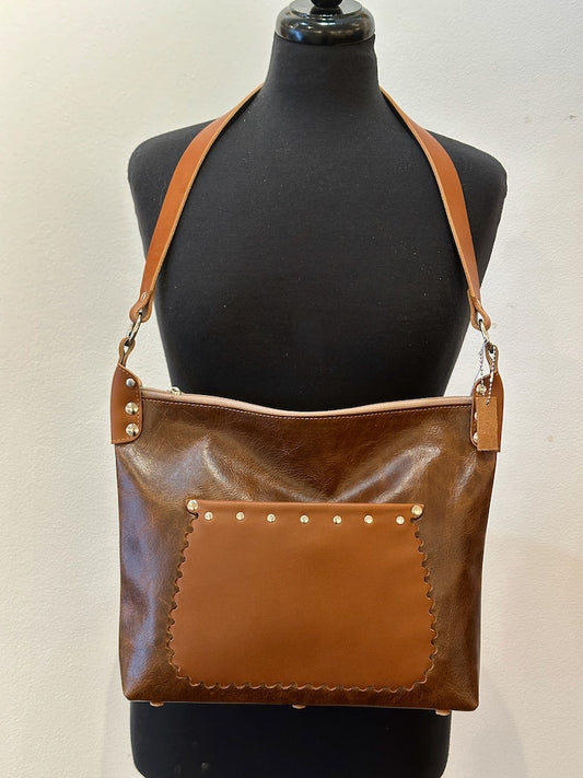 DISTRESSED BROWN LEATHER HOBO HANDBAG II274