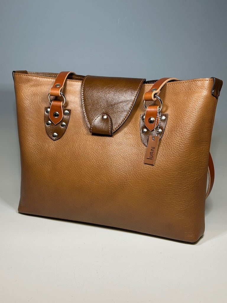 CARAMEL SMALL COMPUTER TOTE II278B