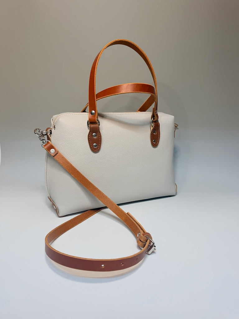 IVORY LEATHER SACHO WITH BROWN SHOULDER STRAPS II281