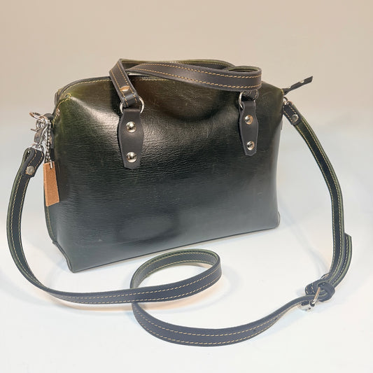 DARK GREEN LEATHER SACHO WITH BLACK SHOULDER STRAPS II281G