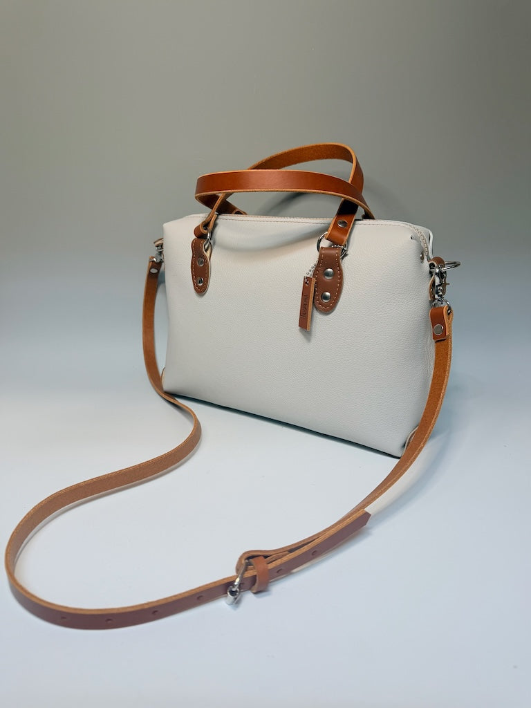 IVORY LEATHER SACHO WITH BROWN SHOULDER STRAPS II281