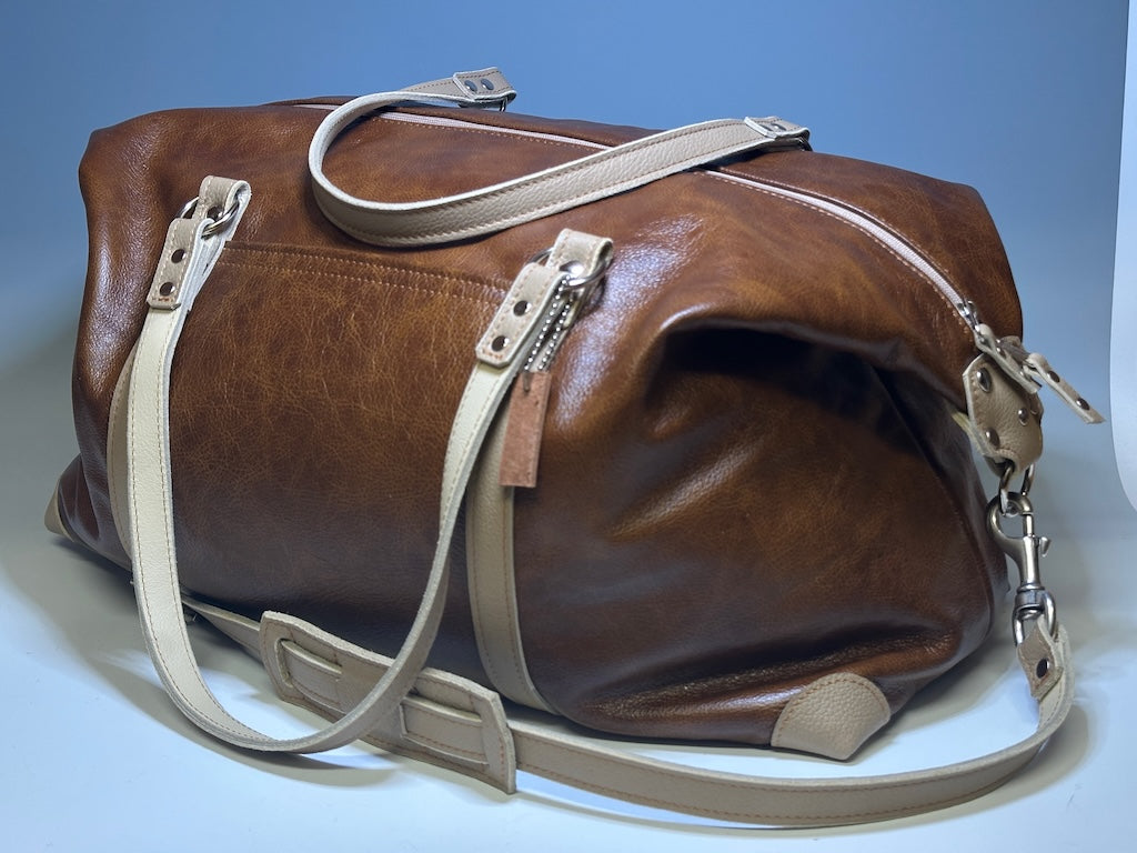 DISTRESSED COGNAC SOFT LEATHER TRAVEL BAG W/DOUBLE STRAP AND CROSSBODY STRAP II288