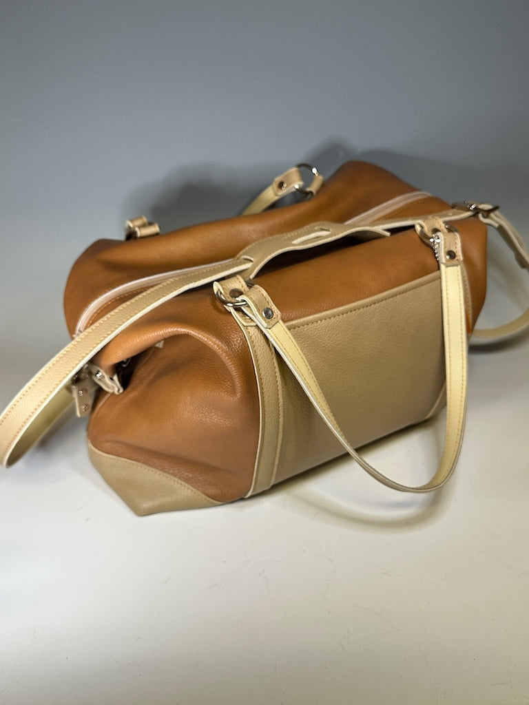LEATHER TRAVEL BAG TAN WITH BEIGE TRIM II292