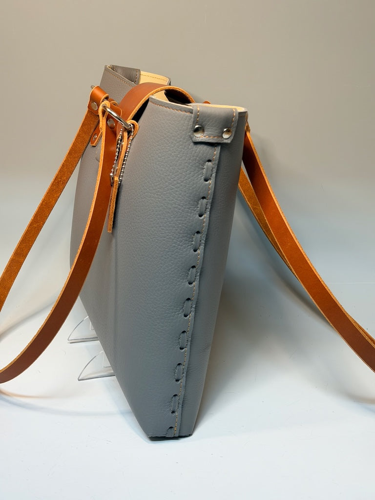 LIGHT GREY COMPUTER TOTE II294