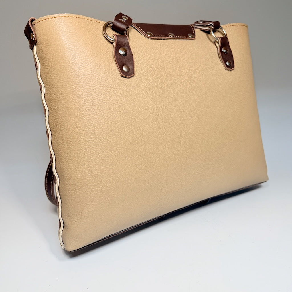 TAN LEATHER COMPUTER TOTE WITH BROWN ACCENTS AND MAGNETIC FLAP CLOSURE - II294T
