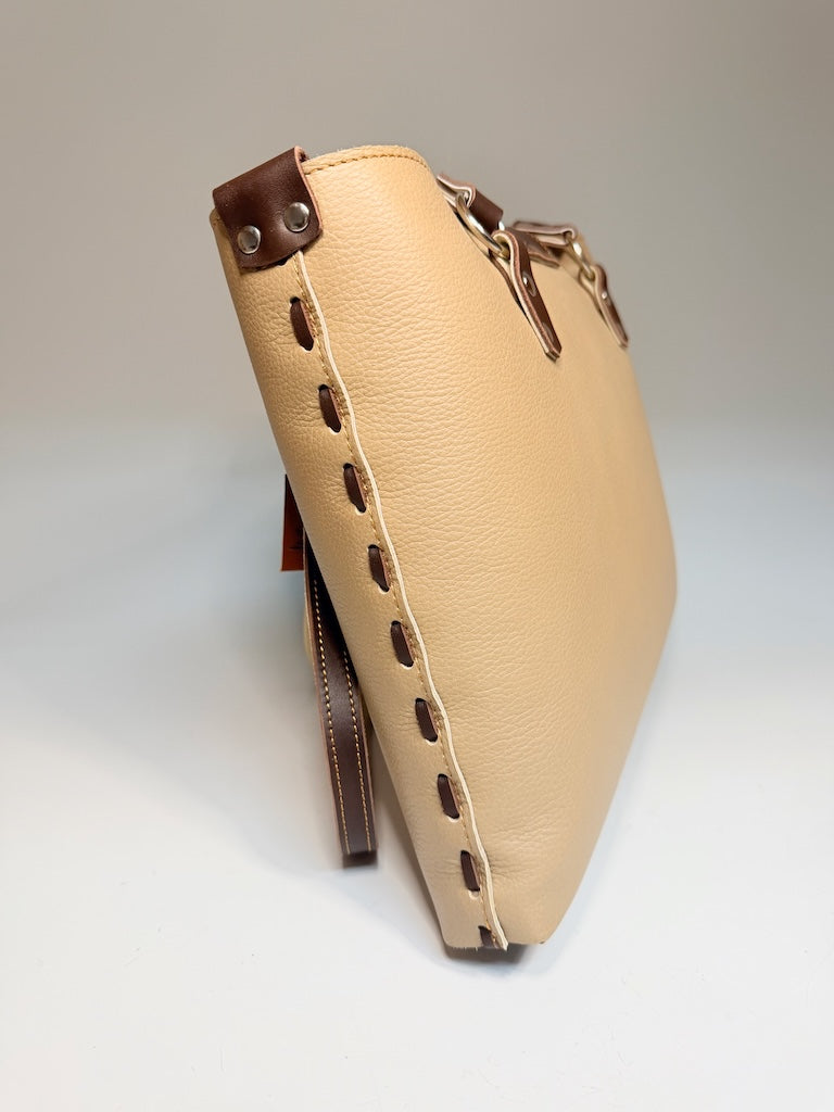 TAN LEATHER COMPUTER TOTE WITH BROWN ACCENTS AND MAGNETIC FLAP CLOSURE - II294T