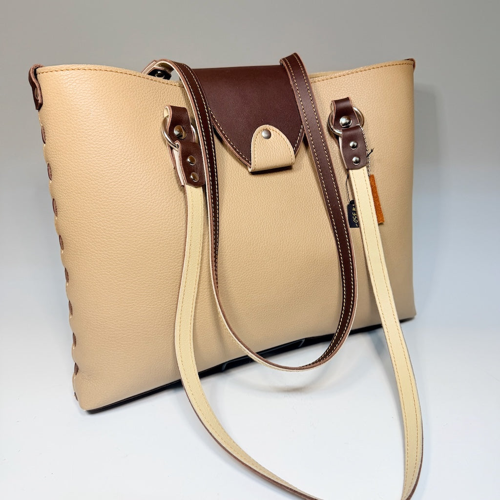 TAN LEATHER COMPUTER TOTE WITH BROWN ACCENTS AND MAGNETIC FLAP CLOSURE - II294T