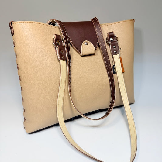 TAN LEATHER COMPUTER TOTE WITH BROWN ACCENTS AND MAGNETIC FLAP CLOSURE - II294T