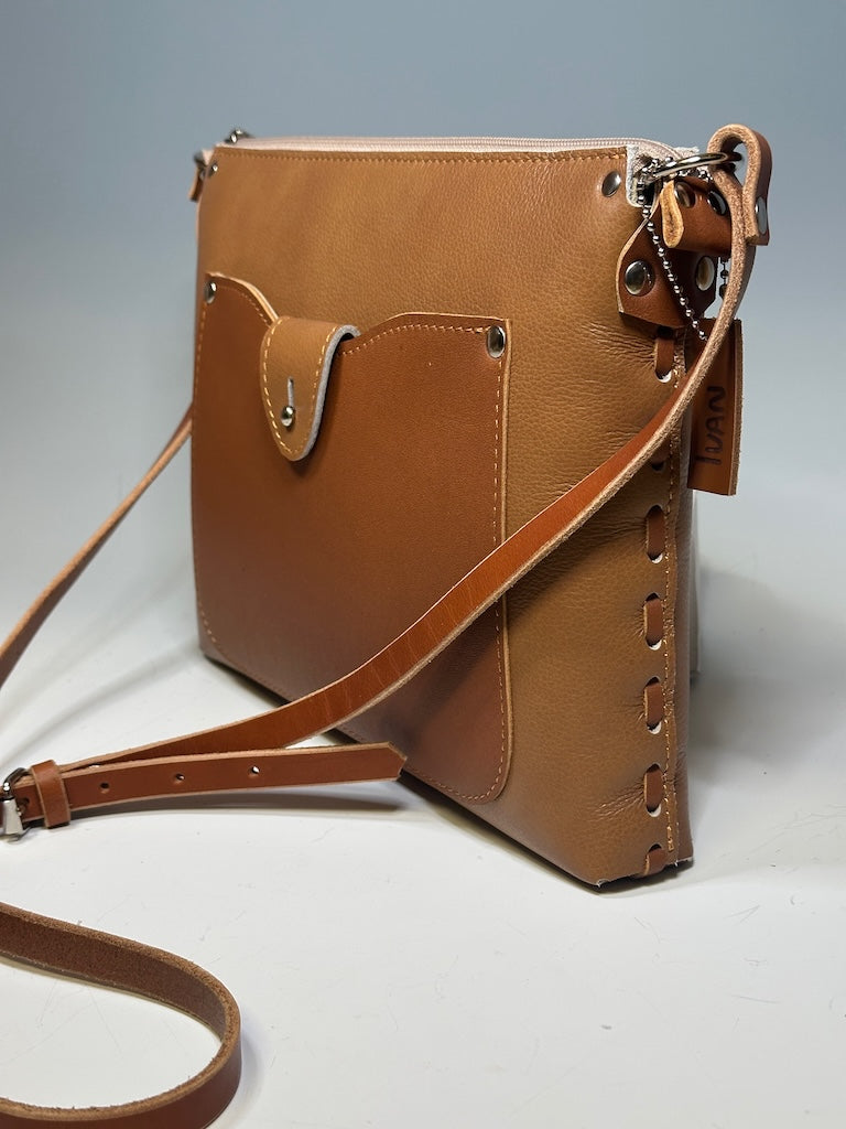 SMALL BROWN ZIPPER HANDBAG WITH EXTERNAL POCKET II302