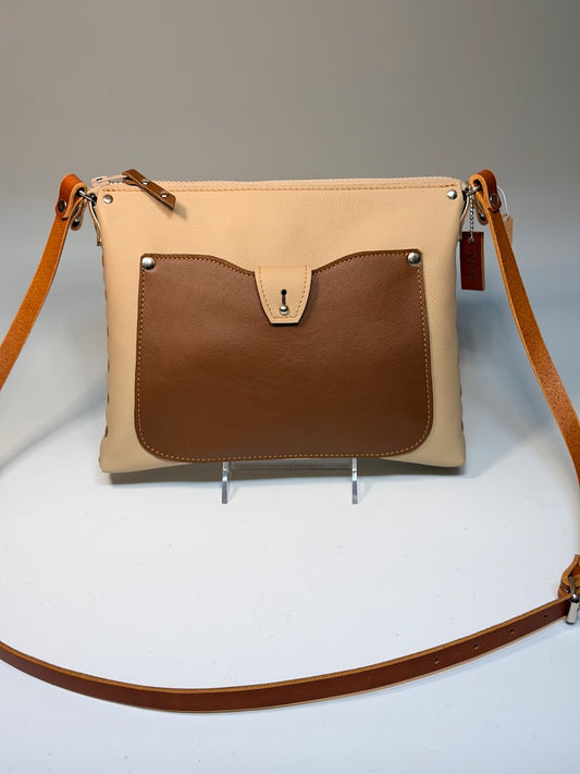 BEIGE LEATHER BAG WITH TAN POCKET AND ACCENTS II302